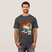 Beats die je bewegen | Retro Music Design 2 T-shirt (Voorkant volledig)