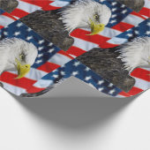 Beauful Bald Eagle head and a American flag 1 Cadeaupapier (Hoek)