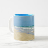 Beauful Beach House Seaside Monogram Ocean Tweekleurige Koffiemok (Voorkant links)