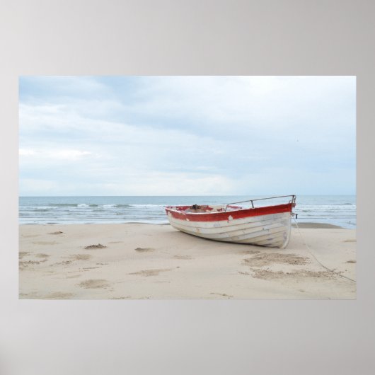 Beauful Beach Small Boat Blue Sky Poster (Voorkant)