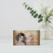 Beauful Brunette Soft Leaf Bkgrd Visitekaartje (Staand voorkant)