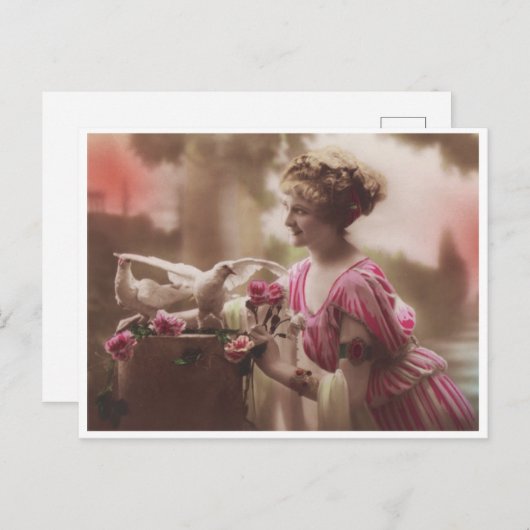 Beauful Edwardian Woman and Doves  Glamor Briefkaart (Voorkant / Achterkant)