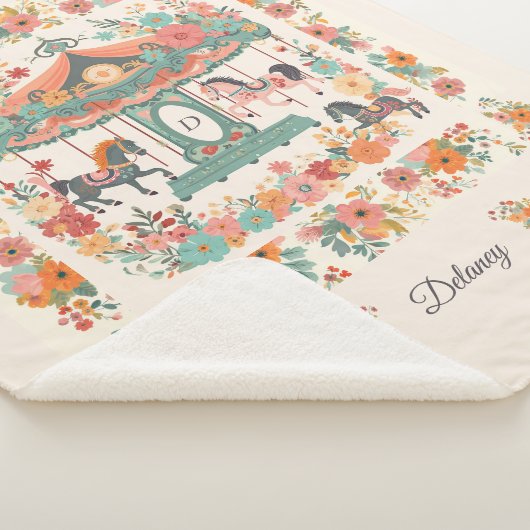 Beauful Floral Carousel Horse Custom Monogram Sherpa Deken (3/4)