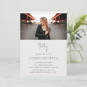 Beauful Horse Modern Script Foto 30th Birthday Kaart (Staand voorkant)