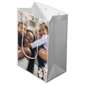 Beauful Pink Floral Foto Moederdag Medium Cadeauzakje (Voorkant Gekanteld)