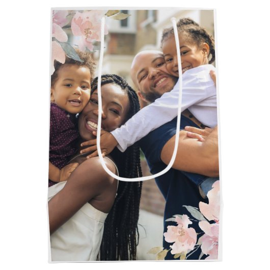 Beauful Pink Floral Foto Moederdag Medium Cadeauzakje (Achterkant)