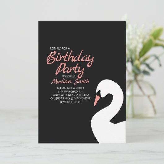Beauful White Swan Birthday Uitnodiging (Staand voorkant)