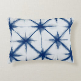 Beautiful accent through pillow design  kussen