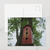 Beautiful bird house hanging from the tree briefkaart (Voorkant / Achterkant)