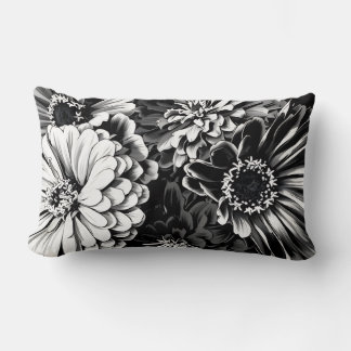 Beautiful Black & white flowers on pillow Kussen