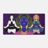 Beautiful Blonde Girl Yoga Pose Lotus Cute Bureaumat (Voorkant)