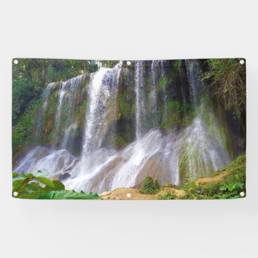 Beautiful waterfall in Cuba.  Spandoek (Horizontaal)