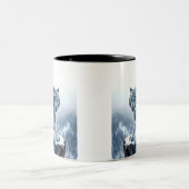 Beautiful White Tiger On Snow Covered Cliffs Tweekleurige Koffiemok (Center)