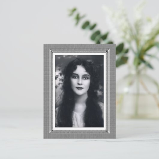  Beauty - Mystery Woman - in zwart-wit Briefkaart (Staand voorkant)