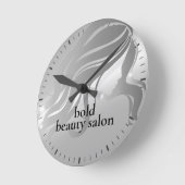 Beauty Salon Custom Name Platinum Silver Metallic Ronde Klok (Hoek)