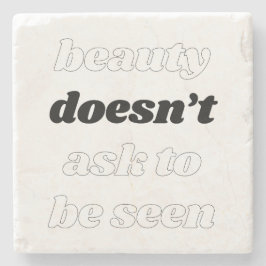 Beauty vraagt het Onderzetter van de Steen van Mar