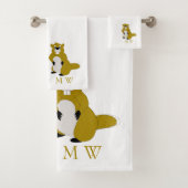 Beaver Design Monogrammed Bad Handdoek (Insitu)