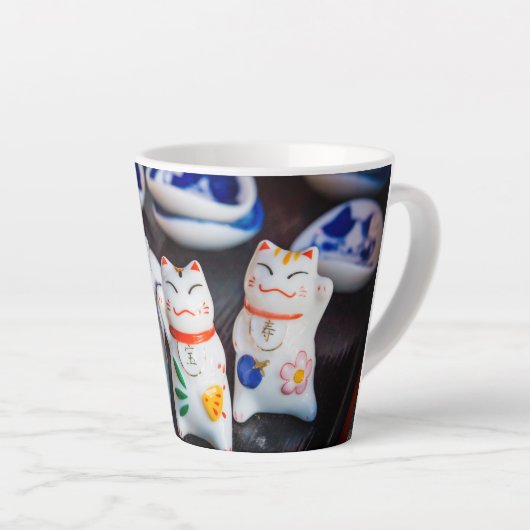 Beckoning cat figines latte mok (Rechterhoek)