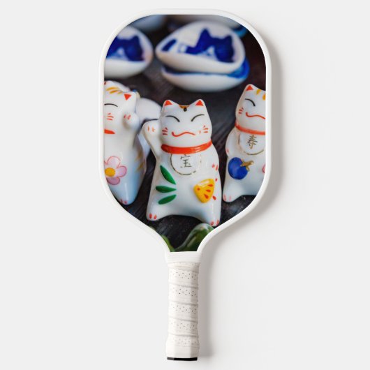 Beckoning cat figines pickleball paddle (Achterkant)