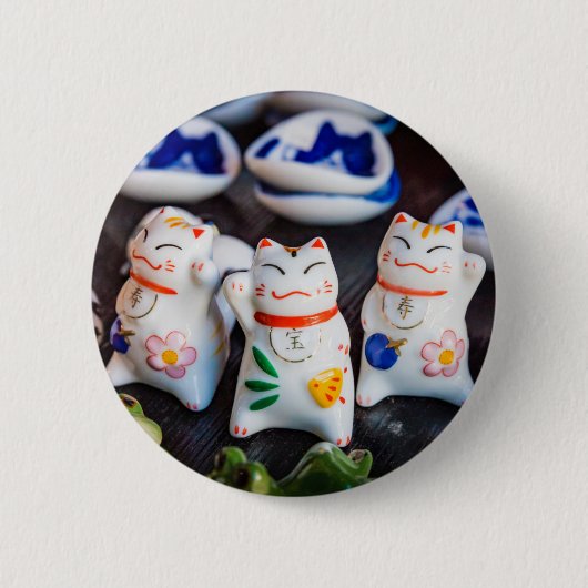 Beckoning cat figines ronde button 5,7 cm (Voorkant)