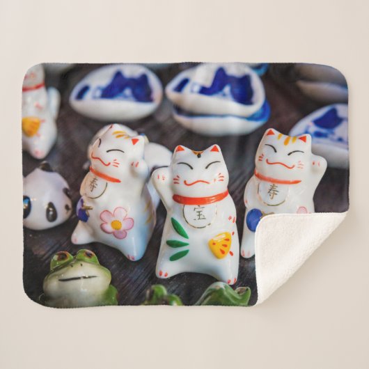 Beckoning cat figines sherpa deken (Voorkant (horizontaal))