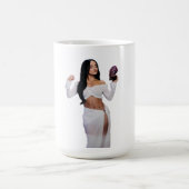 Becky Koffiemok (Center)