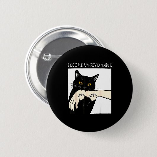 Become Ungovernable - Black Cat Biting Hand Funny  Ronde Button 5,7 Cm (Voorkant /achterkant)