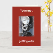 Becoming Older or a Classic? personalized Birthday Kaart (Gele Bloem)