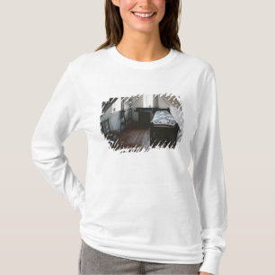 Bed, handdoek, ontworpen door Ford Madox Brown T-shirt