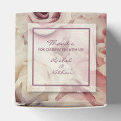 Bed met Rozen Wedding 2-inch feor Boxes Bedankdoosjes (Bovenkant)
