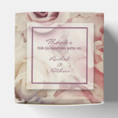 Bed met Rozen Wedding 2-inch feor Boxes Bedankdoosjes (Bovenkant)
