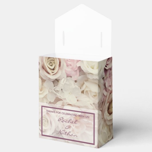 Bed met Rozen Wedding Favor Tent Style Boxen Bedankdoosjes (Geopend)