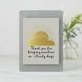 Bedankt om ondersteunend te zijn op bewolkte dagen (Staand voorkant)