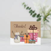 Bedankt! ~ Schattigee Sneeuwman met Cadeaus Winter Briefkaart (Staand voorkant)