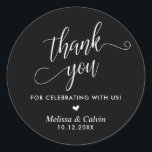 Bedankt voor het vieren met ons, Wedding Ronde Sticker<br><div class="desc">Bedankt voor het vieren met ons,  Wedding Classic Ronde Sticker,  in classy zwart thema.</div>