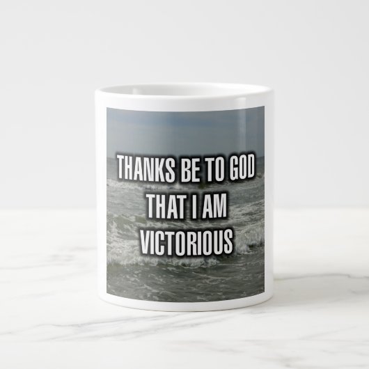 Bedankt zijn voor God dat ik Mok ben die overwint (Voorkant)