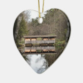 Bedekte brug keramisch ornament (Links)