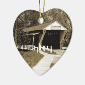 Bedekte brug keramisch ornament (Links)