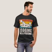 Bedelen voor een pegging t-shirt (Voorkant volledig)