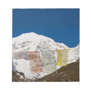 Bedevaartsvlaggen en Mount Jhomolhari, Bhutan. Notitieblok