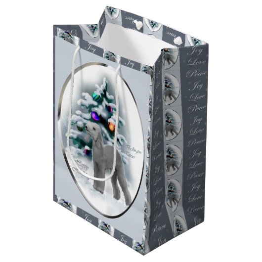 Bedlington Terrier Kerstmis Medium Cadeauzakje (Voorkant Gekanteld)