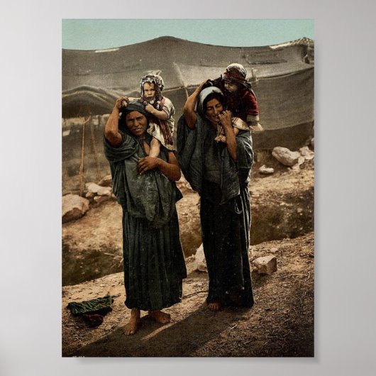 Bedouins en kinderen buiten de tent, Heilig Land,  Poster (Voorkant)
