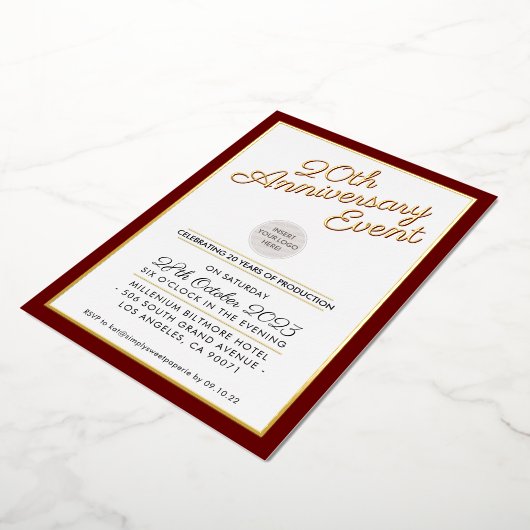 BEDRIJF JUBILEUM PARTY modern logo maroon goud Folie Uitnodiging (Gedraaid)