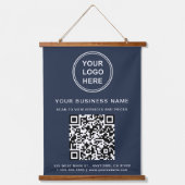 Bedrijfs Logo en QR Code Blauw Hangend Wandkleed (Voorkant)