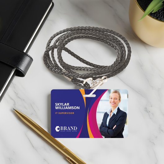 Bedrijfsidentiteitskaart en Logo kleurrijk Paars s Badge