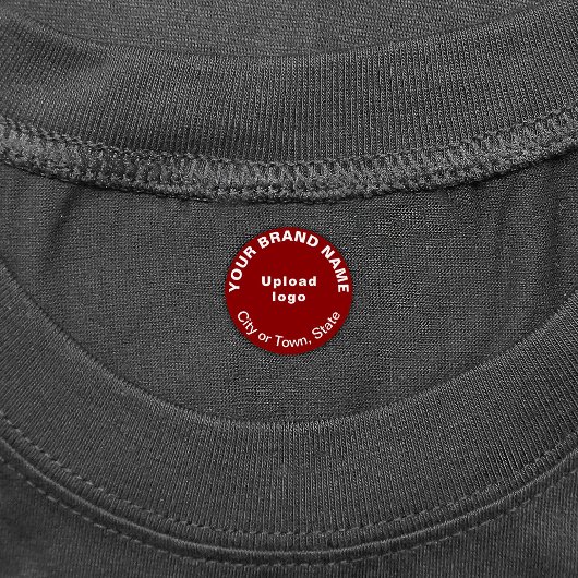 Bedrijfsmerk op kleine rode cirkelkleding labels