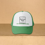 Bedrijfsnaam en Logo Groene en Witte Trucker Hat Trucker Pet<br><div class="desc">Trucker dat u kunt aanpassen om uw bedrijfsnaam te zetten. Je kunt het als weggegeven object of cadeau aan je klanten geven. Je kunt het ook opnemen in je marketingmaterialen om reclame te maken voor je bedrijf of in je promotionele producten om je merknaam te promoten. Trucker dat met uw...</div>