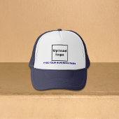 Bedrijfsnaam en Logo marine en White Trucker Hat Trucker Pet