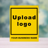 Bedrijfsnaam en logo op gele acryl bord (Neutraal)