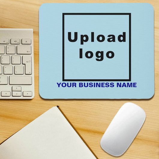 Bedrijfsnaam en Logo op Lichtblauwe Muismat